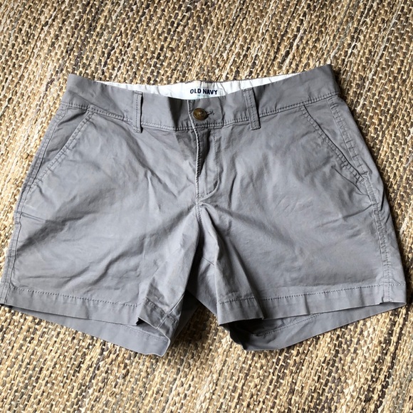 Old Navy Women’s gray shorts - Picture 1 of 3